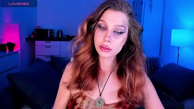 tenderdreams online show from October 2025 07:13:02 PM