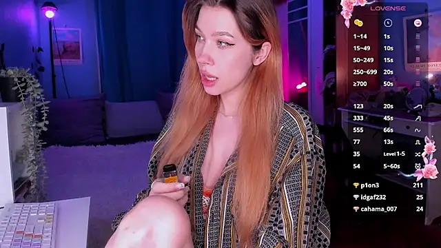 tenderdreams online show from March 2025 03:08:02 PM
