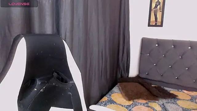 AdharaaMoon online show from October 2025 07:14:01 PM