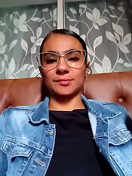 Leslly  online show from January 2026 08:27:02 PM