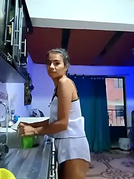 Leslly  online show from November 2025 11:21:02 AM