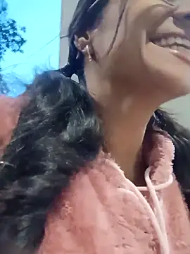 Leslly  online show from November 2025 10:53:01 AM