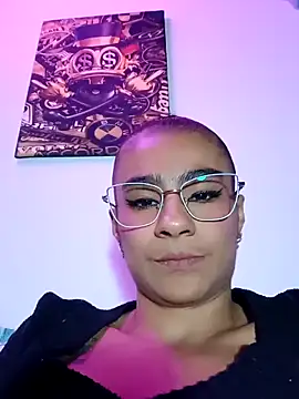 Leslly  online show from April 2026 10:55:02 AM