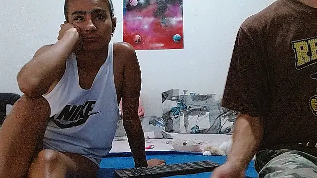 Leslly  online show from February 2026 07:24:01 PM