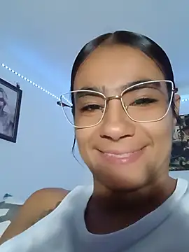 Snapshot of Leslly_ chatting on June 2026 10:15:02 AM Leslly online show from June 2026 10:15:02 AM