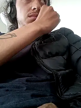 Snapshot of Brubrun chatting on October 2025 11:45:01 AM Brubrun online show from October 2025 11:45:01 AM