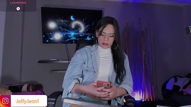 danna v online show from October 2025 04:31:01 AM