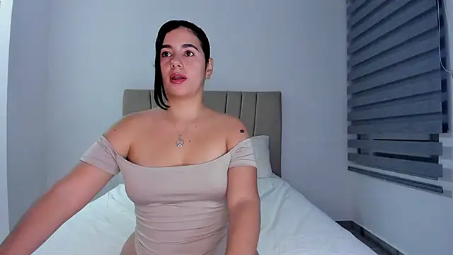 Natasha-28 online show from April 2026 02:08:01 AM