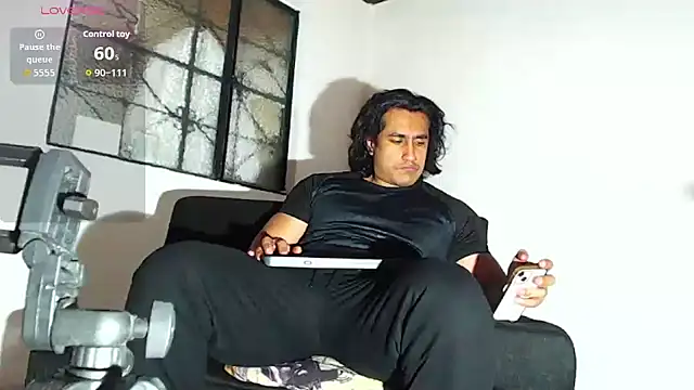 willian m777 online show from January 2026 03:43:01 AM