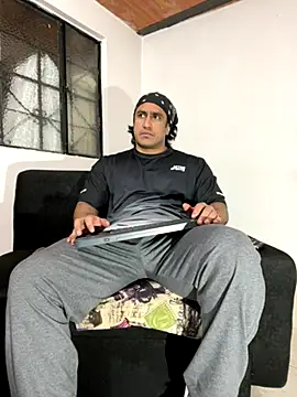 willian m777 online show from October 2025 04:13:02 AM