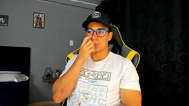 owengray2n online show from September 2025 02:23:01 AM