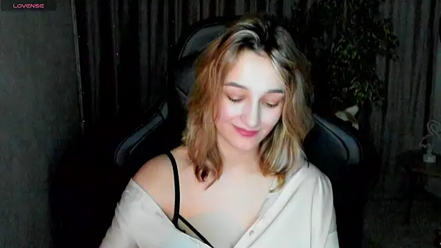 Sinty Noria online show from February 2025 07:17:01 AM