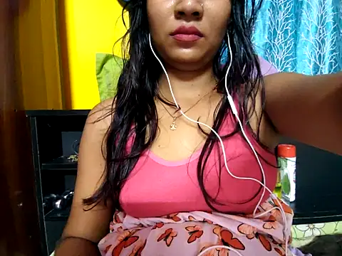 Snapshot of cutesoma2 chatting on May 2026 10:04:02 PM cutesoma2 online show from May 2026 10:04:02 PM
