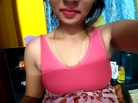 Snapshot of cutesoma2 chatting on April 2026 06:42:02 PM cutesoma2 online show from April 2026 06:42:02 PM