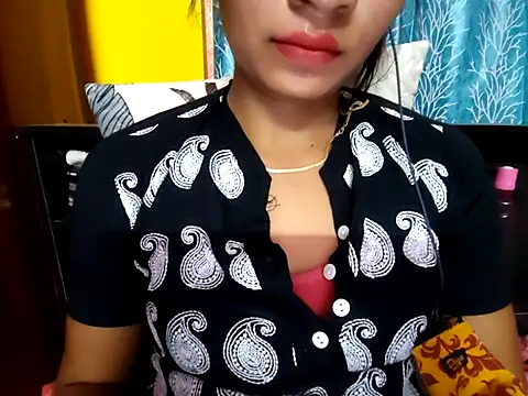 Snapshot of cutesoma2 chatting on March 2026 05:35:01 PM cutesoma2 online show from March 2026 05:35:01 PM