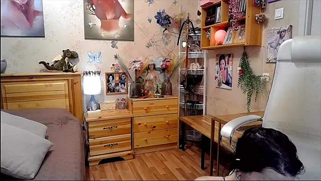 Kendra Mom online show from February 2026 09:31:02 AM