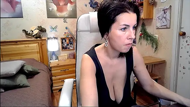 Kendra Mom online show from February 2026 09:38:01 AM