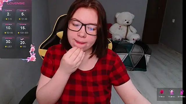 Emily Amorre online show from September 2025 01:13:02 AM