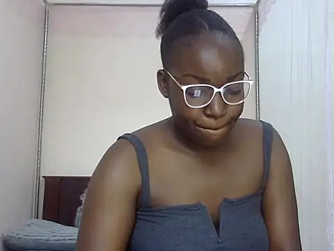 Sexy racy rebel  online show from February 2026 10:33:01 AM