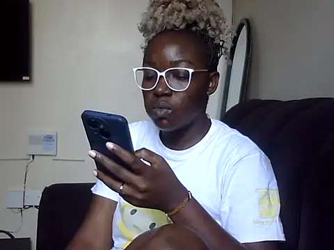 Sexy racy rebel  online show from December 2025 10:43:02 AM