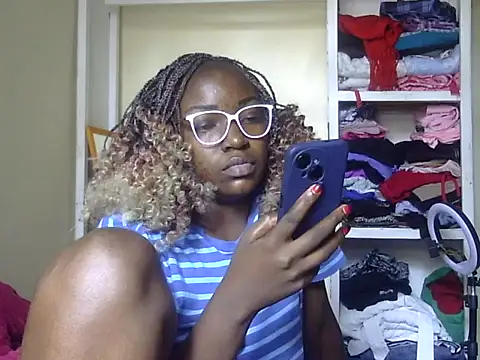 Sexy racy rebel  online show from November 2025 10:37:02 AM