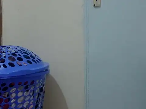 Sexy racy rebel  online show from November 2025 02:05:01 AM