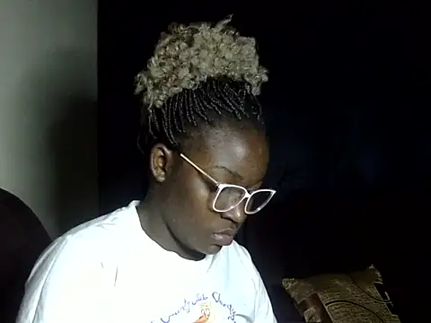 Sexy racy rebel  online show from December 2025 09:53:02 PM