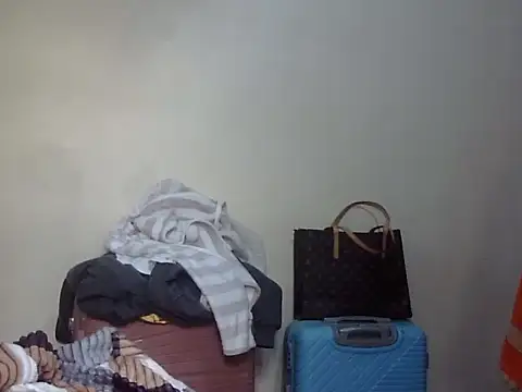 Sexy racy rebel  online show from November 2025 10:52:01 AM