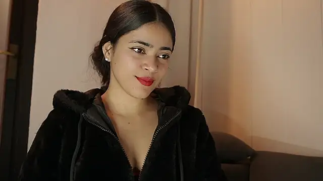 Snapshot of Feetgirl01 chatting on February 2025 06:33:02 PM Feetgirl01 online show from February 2025 06:33:02 PM