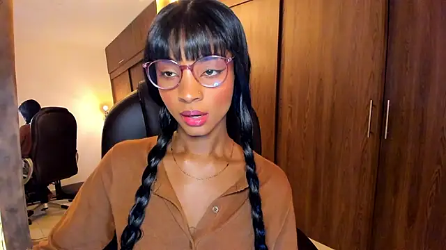 alikahouston4 online show from October 2025 05:06:02 AM