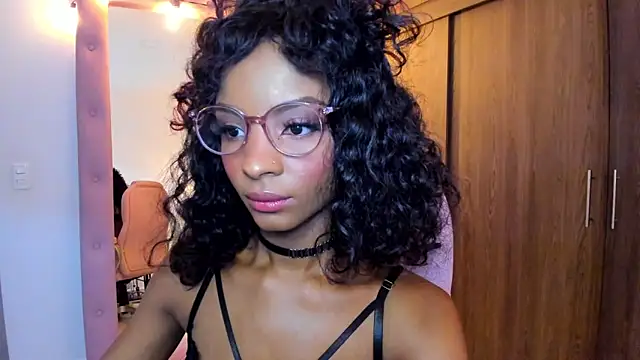 alikahouston4 online show from February 2026 04:01:02 AM