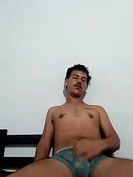 Snapshot of manuelmor1124 chatting on December 2025 05:20:02 AM manuelmor1124 online show from December 2025 05:20:02 AM