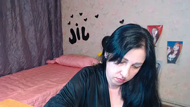 JillStevens online show from November 2025 06:33:01 PM