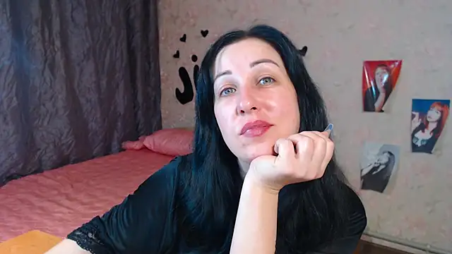 JillStevens online show from November 2025 06:28:02 AM