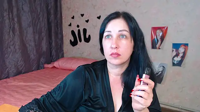JillStevens online show from November 2025 04:00:02 AM