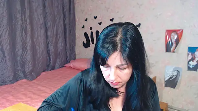 JillStevens online show from October 2025 04:33:01 PM
