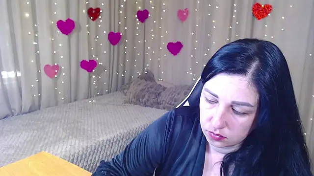 Snapshot of JillStevens chatting on April 2026 06:36:01 AM JillStevens online show from April 2026 06:36:01 AM