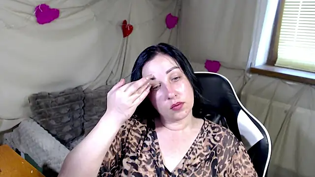 Snapshot of JillStevens chatting on June 2026 06:55:02 AM JillStevens online show from June 2026 06:55:02 AM