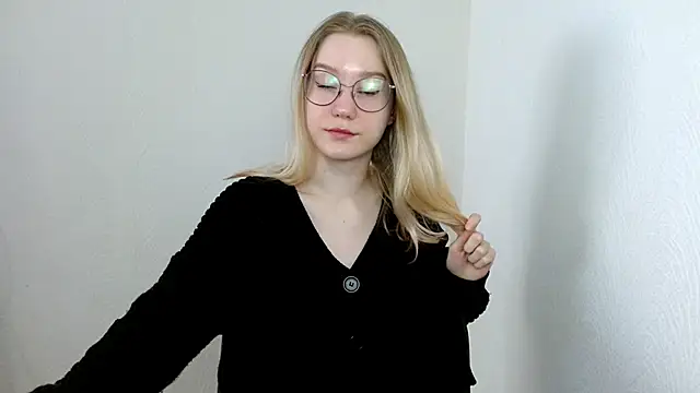 Snapshot of cindi_hot chatting on March 2025 08:39:02 AM cindi hot online show from March 2025 08:39:02 AM