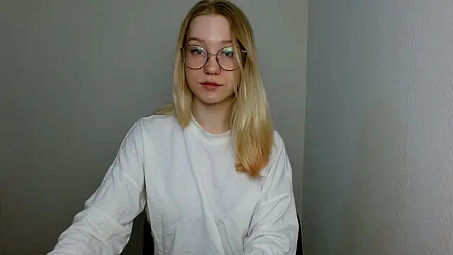 Snapshot of cindi_hot chatting on March 2025 11:31:02 AM cindi hot online show from March 2025 11:31:02 AM