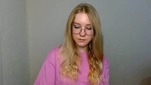 Snapshot of cindi_hot chatting on November 2025 08:36:01 AM cindi hot online show from November 2025 08:36:01 AM