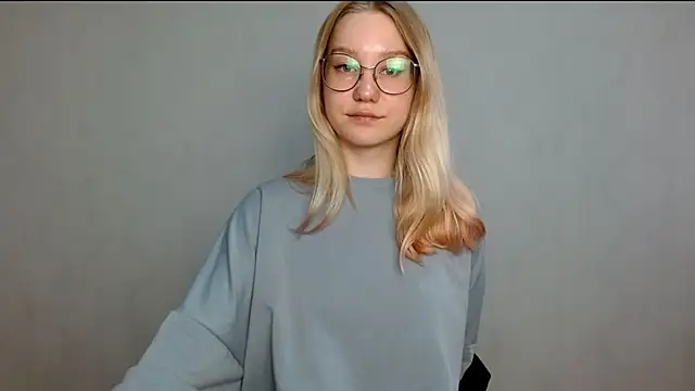 Snapshot of cindi_hot chatting on March 2025 11:28:01 AM cindi hot online show from March 2025 11:28:01 AM