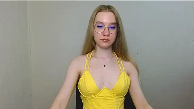 Snapshot of cindi_hot chatting on July 2026 10:35:01 AM cindi hot online show from July 2026 10:35:01 AM