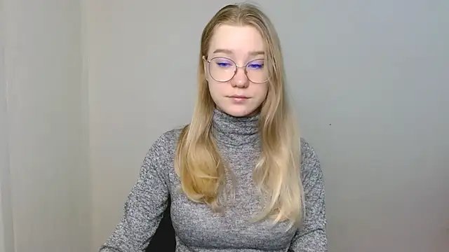 cindi hot online show from April 2026 09:16:01 AM