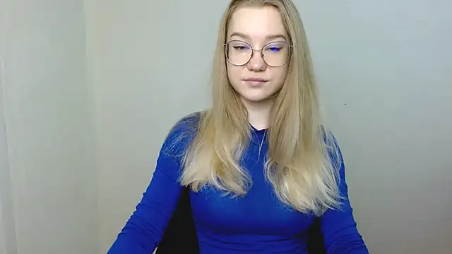 cindi hot online show from April 2026 10:40:02 AM