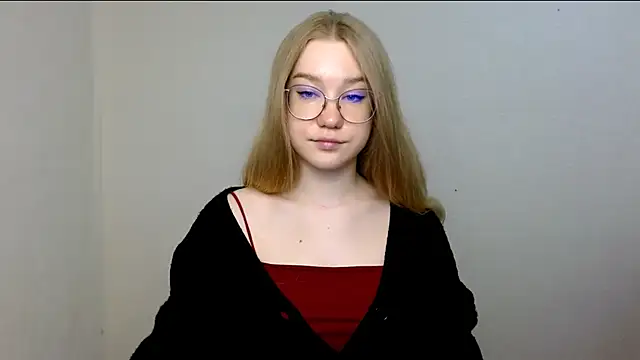 cindi hot online show from April 2026 11:18:02 AM