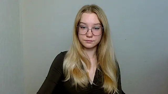 Snapshot of cindi_hot chatting on November 2025 10:19:02 AM cindi hot online show from November 2025 10:19:02 AM