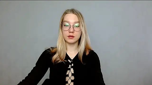 Snapshot of cindi_hot chatting on February 2025 08:38:01 AM cindi hot online show from February 2025 08:38:01 AM