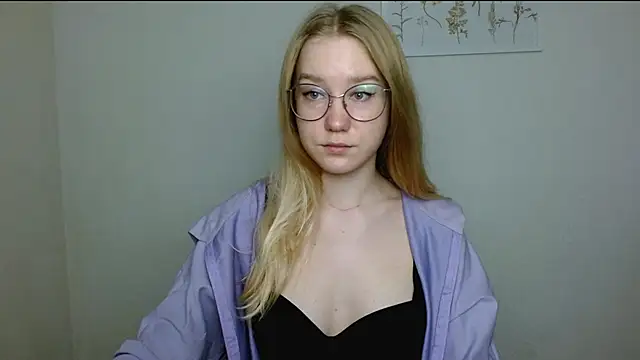 Snapshot of cindi_hot chatting on November 2025 10:31:01 AM cindi hot online show from November 2025 10:31:01 AM