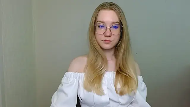 cindi hot online show from March 2026 10:01:02 AM